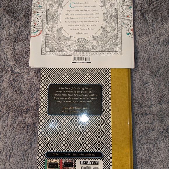Dazzling Pattern and Mandala Meditation Colouring Books & Coloured Pencil Bundle - Picture 4 of 5